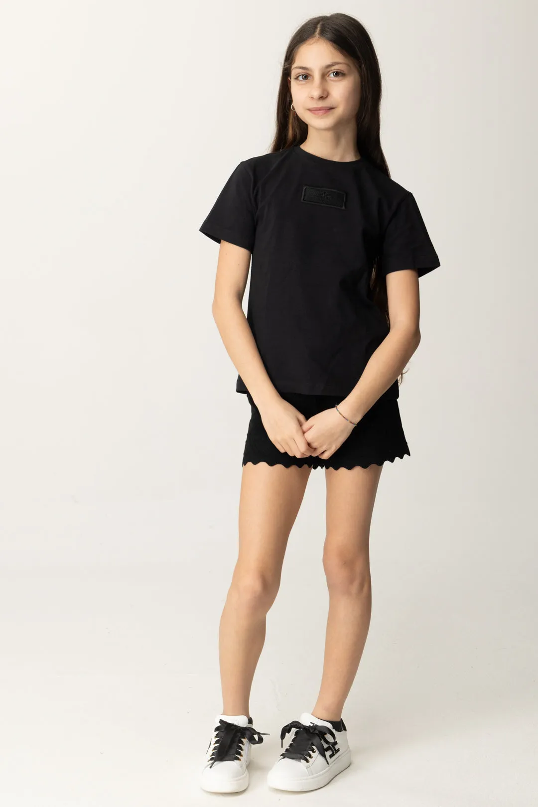T-shirt con Ricamo Etichetta
