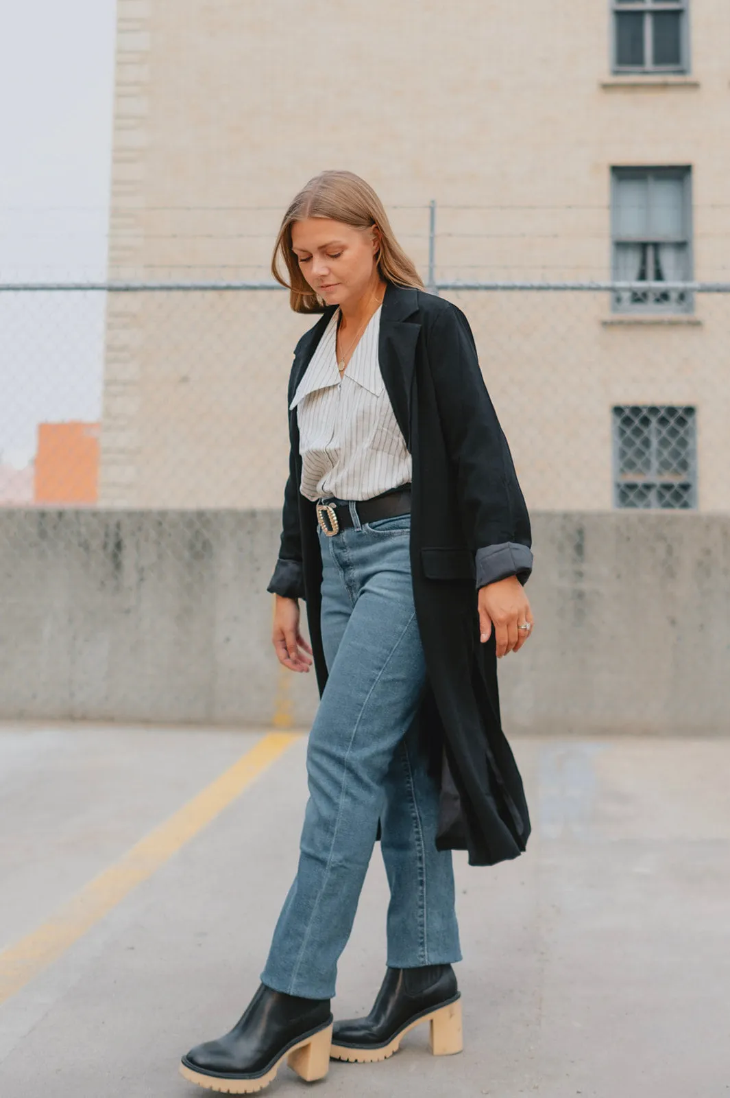 The Wedgie Straight Levi's - Medium Wash