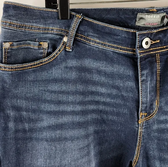 Torrid Luxe Slim Boot Jeans Blue Denim Stretch Pants Womens Plus 18S (36x29) NWT