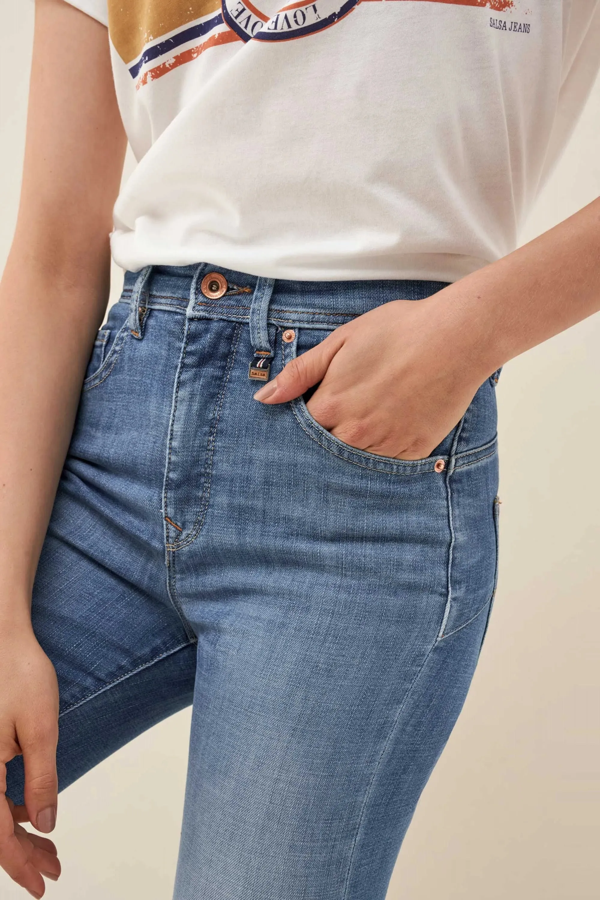 Vaqueros Push In Secret Glamour capri con dobladillo