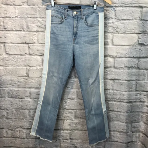 Veronica Beard Jeans 27 11&quot; Kick Flare Light Blue
