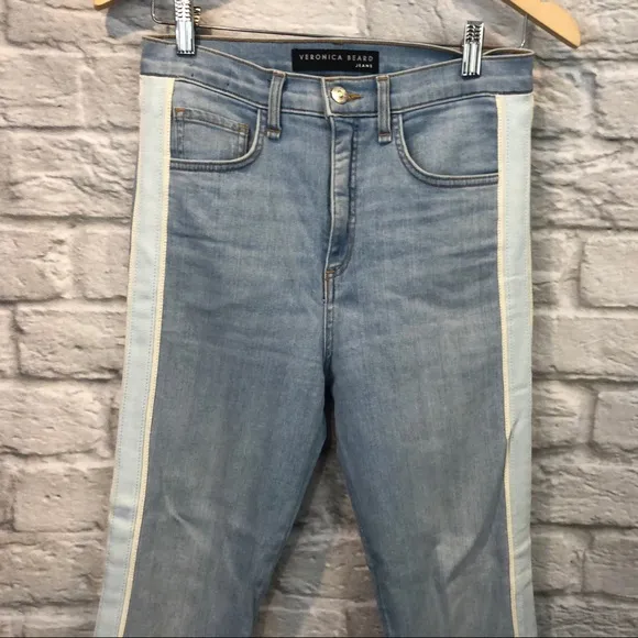 Veronica Beard Jeans 27 11&quot; Kick Flare Light Blue