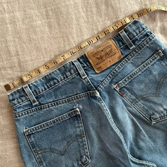Vintage Distressed USA Levi’s 550 Jeans