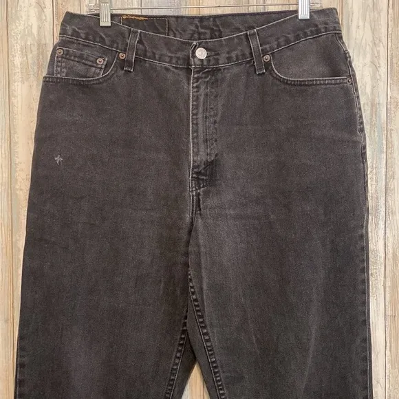 Vintage Levi’s 512 Women’s Black Made in the USA Jeans | Size 16/32 | Mom Jeans