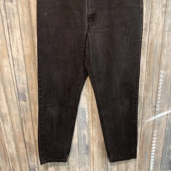 Vintage Levi’s 512 Women’s Black Made in the USA Jeans | Size 16/32 | Mom Jeans