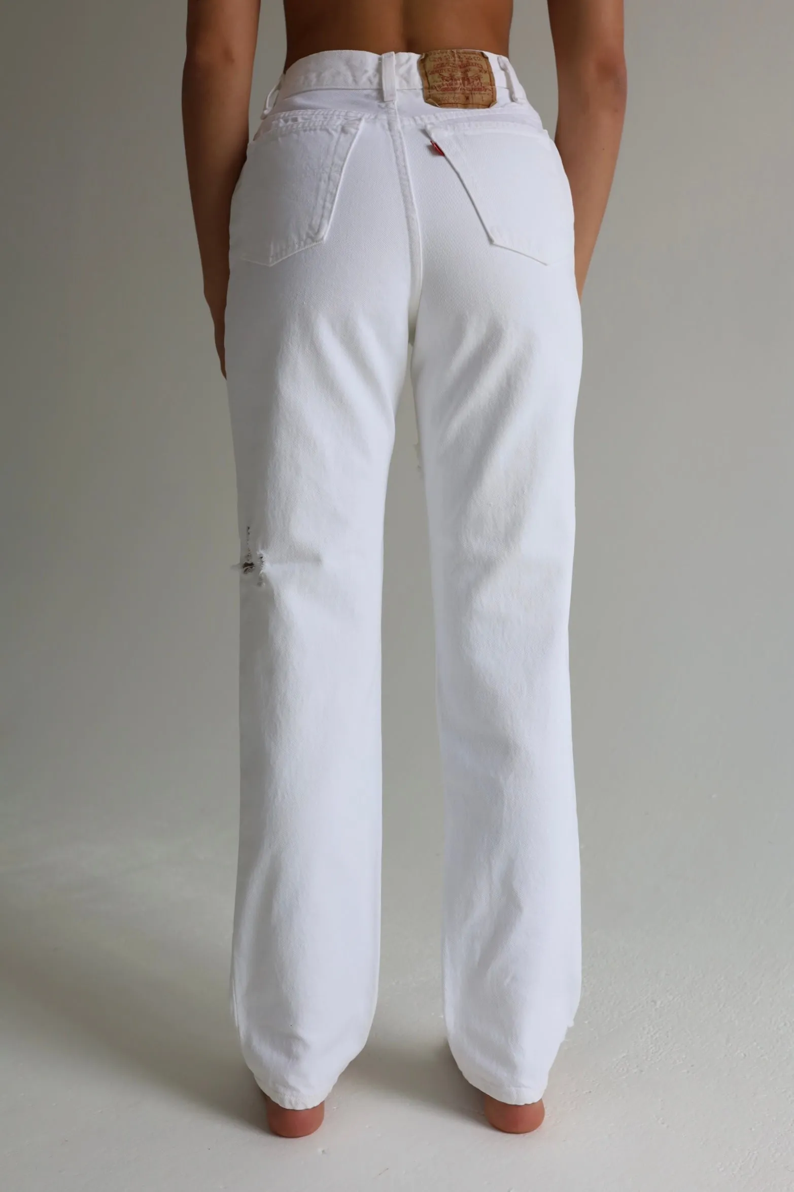 VINTAGE LEVI'S | SIZE 23