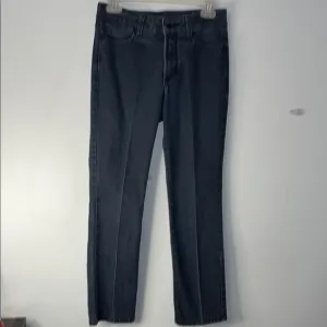 Vintage Not Your Daughters Jeans Size 6P Straight Darker Wash Mid Rise Stretch