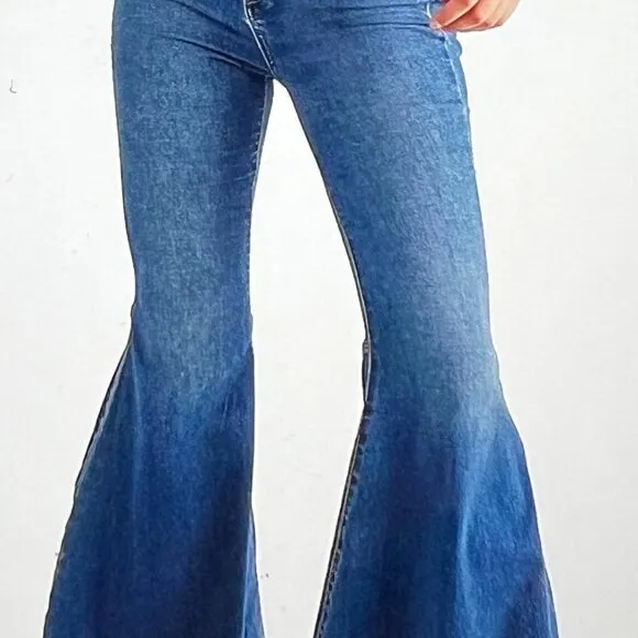 We The Free  Free People Just Float On Flare Jeans Size 27