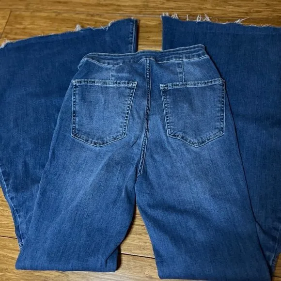 We The Free  Free People Just Float On Flare Jeans Size 27