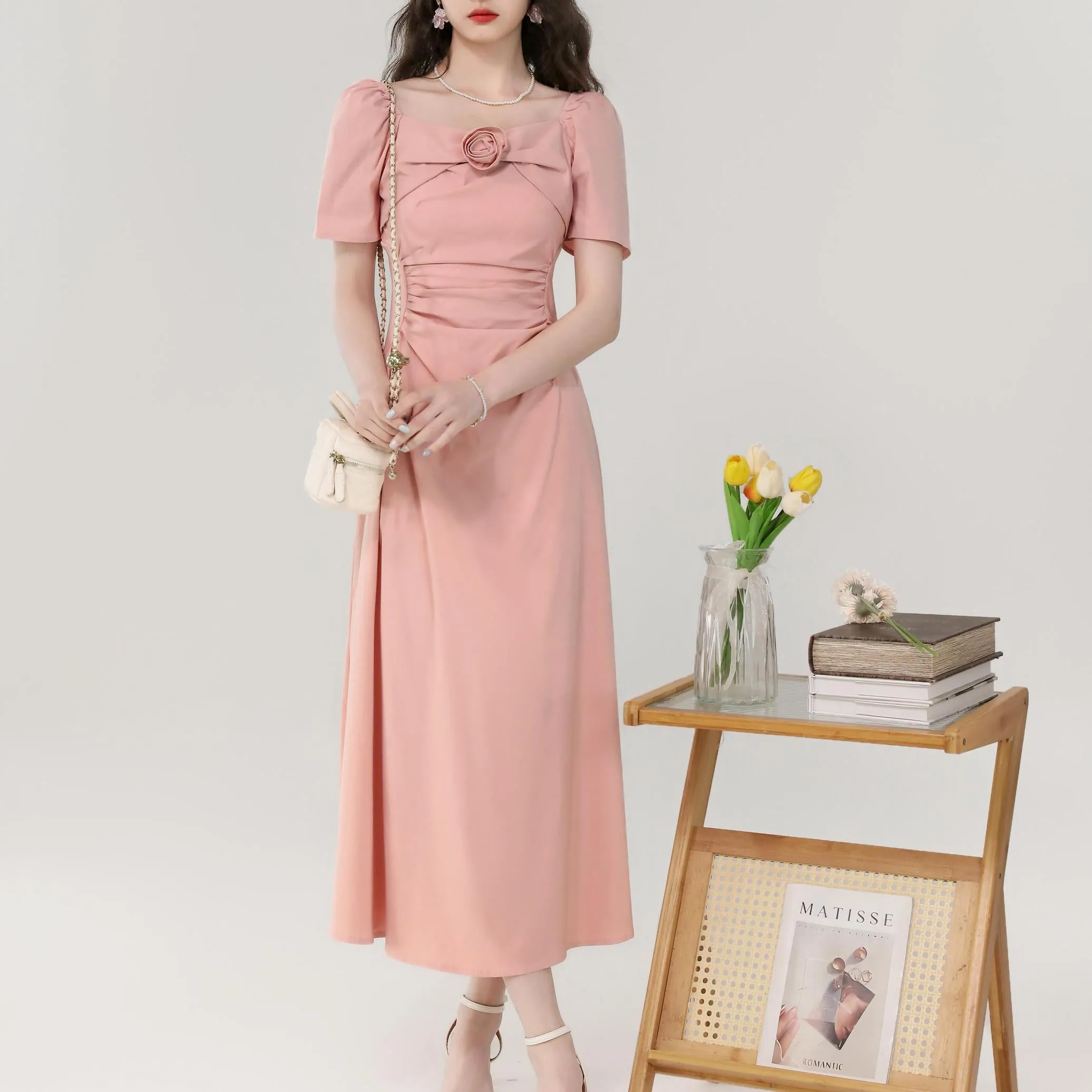 Women's Simple and Slimming Sundress with Stretchy Material and Square Neck