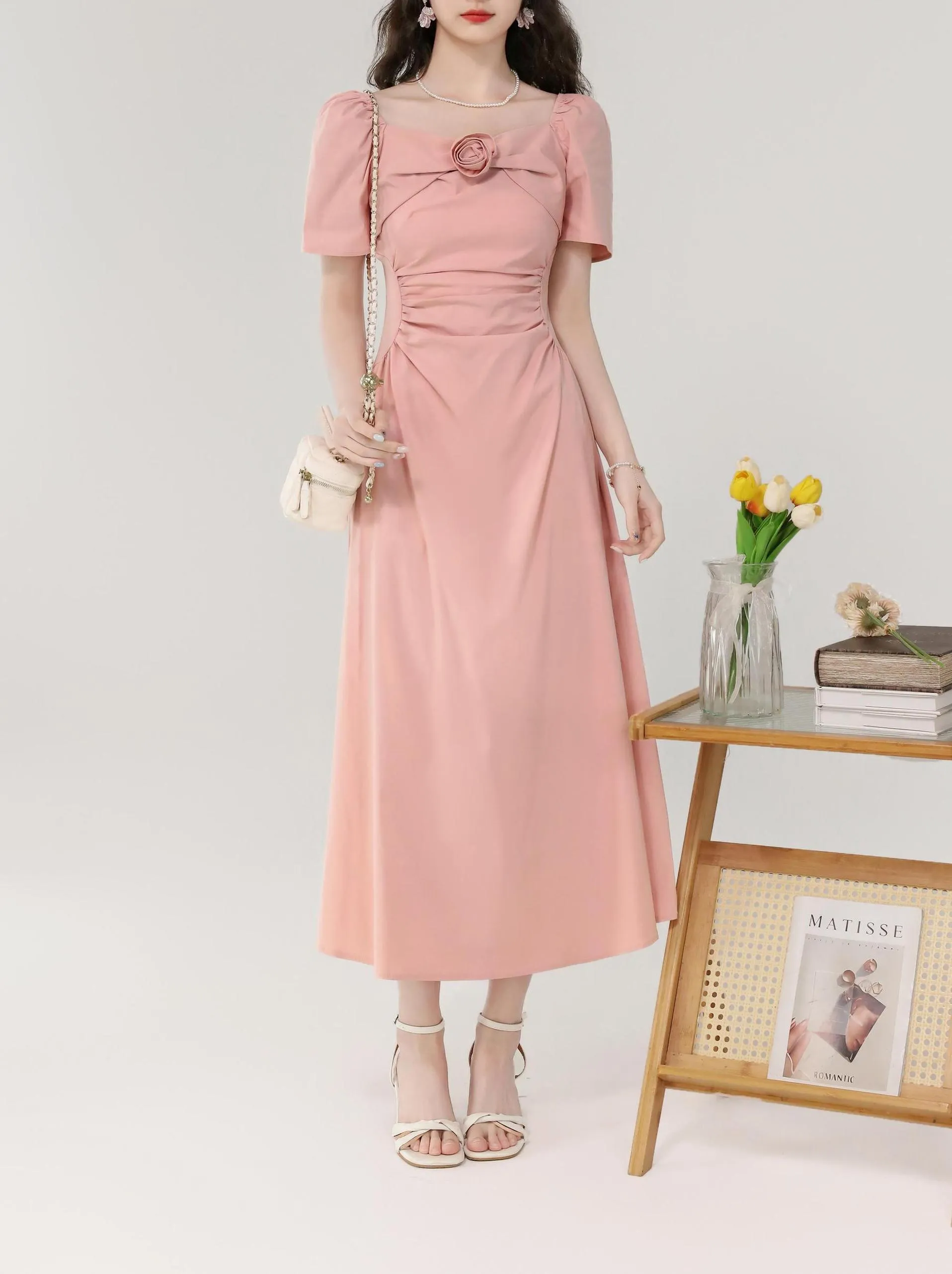 Women's Simple and Slimming Sundress with Stretchy Material and Square Neck