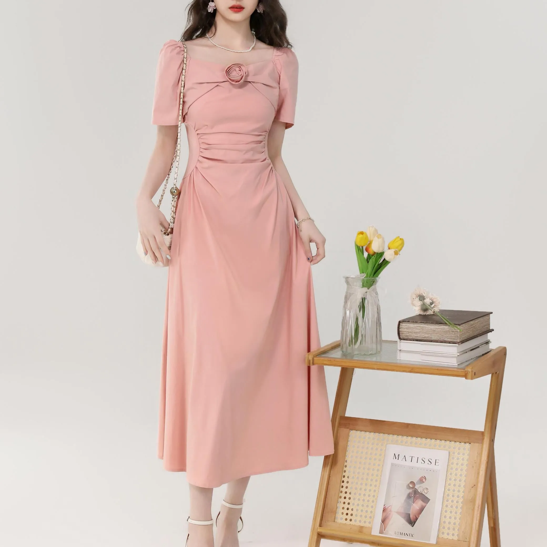 Women's Simple and Slimming Sundress with Stretchy Material and Square Neck