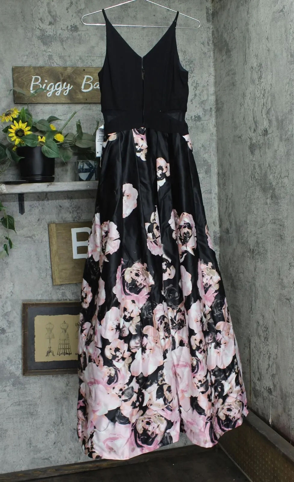 Xscape Womens  Floral Sleeveless V Neck Full-Length Formal Dress XC182 Black 8